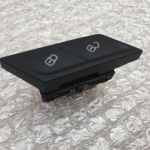 Buton blocare / deblocare usi VWPassat B8 3G0 962 125 A 3G0962125A - Dezmembrari Auto