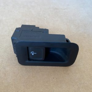 Buton carlig VW Passat B8 5G0868345 5G0 868 345 - Dezmembrari Auto
