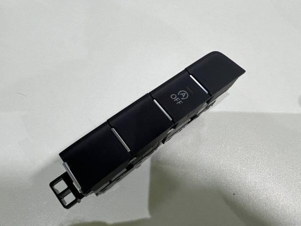 Buton consola start stop VW Passat B8.5 din 2022 la 0 km 3G0927137T 3G0 927 137 T - Dezmembrari Auto