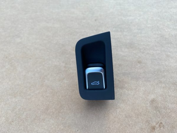 Buton deschidere haion Audi A6 C7 combi 4H0959831B 4H0 959 831 B - Dezmembrari Auto