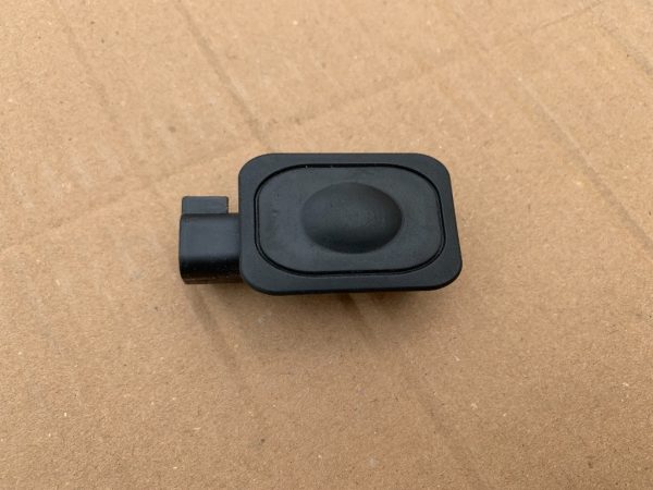 Buton deschidere portbagaj Ford Mondeo 5 2018 IL2T-14K147-AA - Dezmembrari Auto
