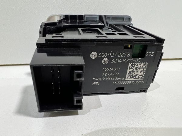 Buton frana de mana cu autohold VW Passat B8 facelift 2022 3G0927225B 3G0 927 225 B - Dezmembrari Auto - imagine 2
