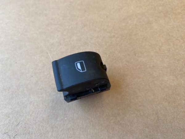 Buton geam electrica dreapta fata VW Golf 5 plus 8E0959855 8E0 959 855 - Dezmembrari Auto
