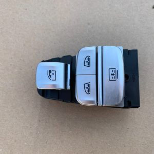 Buton geam si prerdelute stanga spate BMW G11 G12 M 760 LXiA seria 7 din 2017 9382504 - Dezmembrari Auto