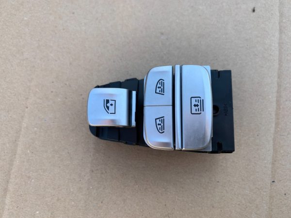Buton geam si prerdelute stanga spate BMW G11 G12 M 760 LXiA seria 7 din 2017 9382504 - Dezmembrari Auto