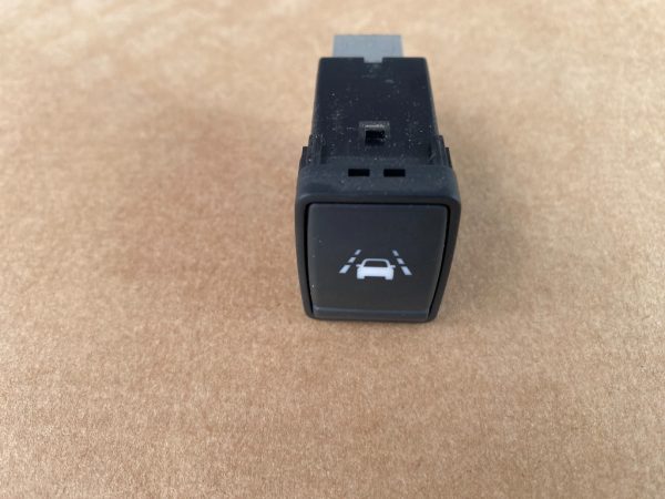 Buton lane assist Nissan Qashqai 2016 08349-a - Dezmembrari Auto