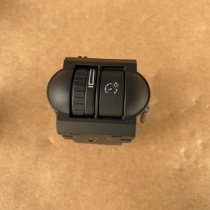 Buton reglaj lumini VW Jetta 2017 1K0941334B 1K0 941 334 B la 0 km - Dezmembrari Auto
