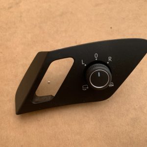 Buton reglaj oglinzi cu rabatare electrica VW Golf 7 5G0959565AG 5G0 959 565 AG la 0 km - Dezmembrari Auto