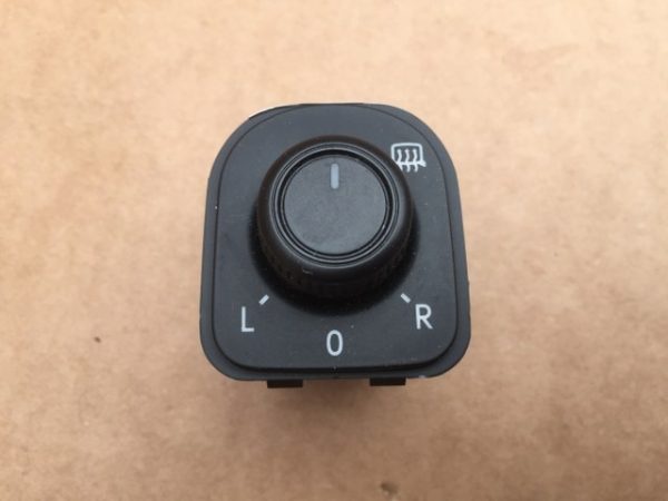 Buton reglaj oglinzi electrice si incalzite VW Sharan 2019 1K0 959 656 N 1K0959656N - Dezmembrari Auto