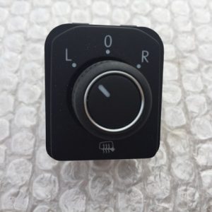 Buton reglaj oglinzi electrice si incalzite VW Polo 2019 2G0 959 566 B 2G0959566B - Dezmembrari Auto