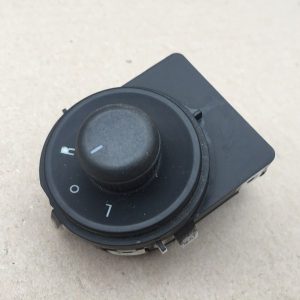 Buton reglaj oglinzi Opel Astra j 2012 13271827 132 718 27 - Dezmembrari Auto