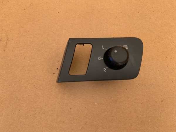 Buton reglaj oglinzi VW Caddy 2009 1T1959552F 1T1 959 552 F - Dezmembrari Auto