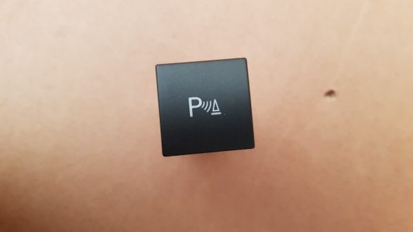 Buton senzori parcare VW Jetta 2017 1K0927122A 1K0 927 122 A - Dezmembrari Auto