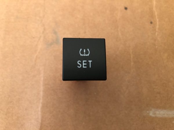 Buton senzori presiune roti VW Jetta 2016 1K0927121B 1K0 927 121 B - Dezmembrari Auto