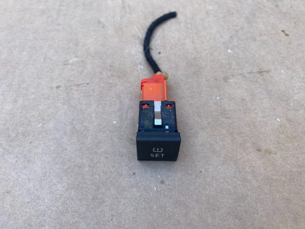 Buton senzori presiune roti VW Scirocco 1K0927121B 1K0 927 121 B - Dezmembrari Auto