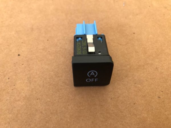 Buton start stop VW Jetta 2016 5K0905217A 5K0 905 217 A - Dezmembrari Auto