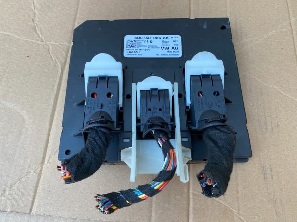 Calculator confort BCM VW Passat B8 5Q0937086AK 5Q0 937 086 AK - Dezmembrari Auto