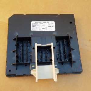 Calculator confort BCM VW Passat B8 5Q0937086BL 5Q0 937 086 BL - Dezmembrari Auto