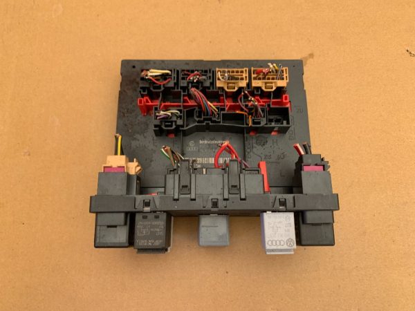 Calculator confort bornetz VW Passat B6 3C0937049J 3C0 937 049 J - Dezmembrari Auto