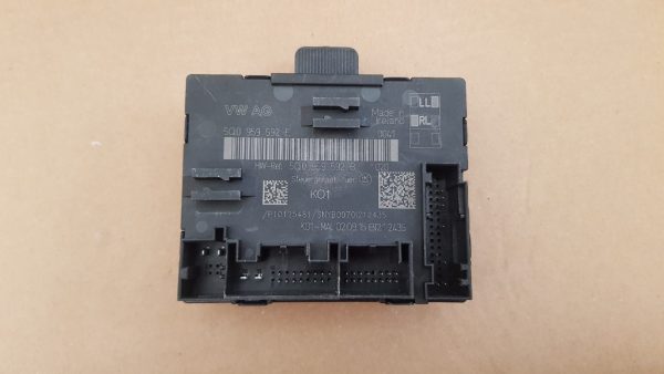 Calculator confort modul usa dreapta fata VW Golf 7 5Q0959592B 5Q0 959 592 B - Dezmembrari Auto