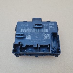 Calculator confort usa dreapta fata Audi Q8 2019 4M1959592C la 0 km - Dezmembrari Auto