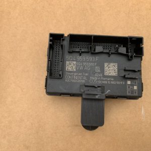 Calculator confort usa dreapta fata VW Golf 7 2019 5Q4959593F 5Q4 959 593 F la 0 km - Dezmembrari Auto