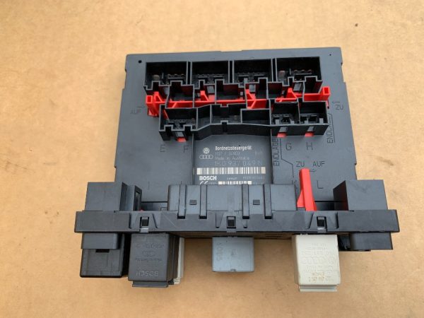 Calculator confort VW Caddy 2005 2006 2007 2008 2009 1K0937049N 1K0 937 049 N - Dezmembrari Auto