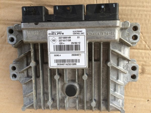 Calculator ECU Renault Fluence cod 237100914R 237101715R - Dezmembrari Auto