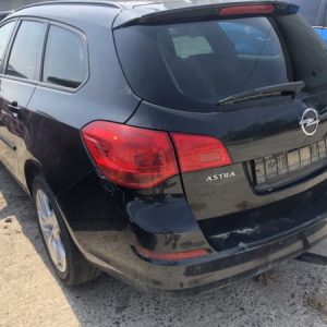 Dezmembrez Opel Astra J 2012 tourer 1,3 cdti A13DTE - Dezmembrari Auto
