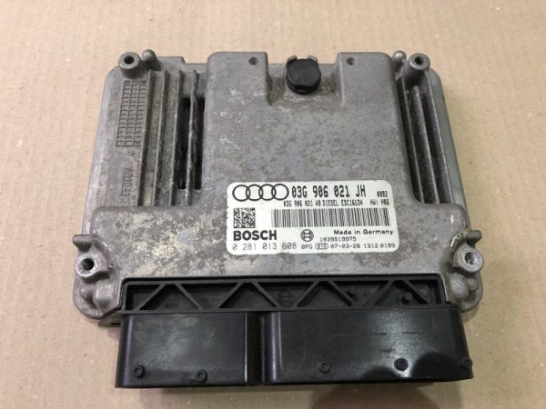 Calculator ECU Audi A3 8P 2.0 tdi BMM 03G906021JH 03G 906 021 JH - Dezmembrari Auto