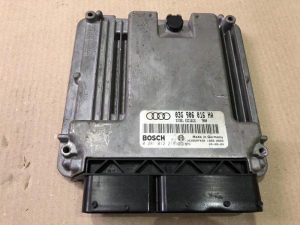 Calculator motor ECU Audi A4 1.9 tdi BKE 03G906016HA 03G 906 016 HA - Dezmembrari Auto
