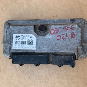Calculator motor ECU Skoda Fabia 2 1.4 03C906024B 03C 906 024 B - Dezmembrari Auto
