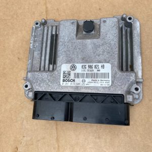 Calculator motor ECU VW Golf 5 1.9 tdi BLS 03G906021HB 03G 906 021 HB - Dezmembrari Auto