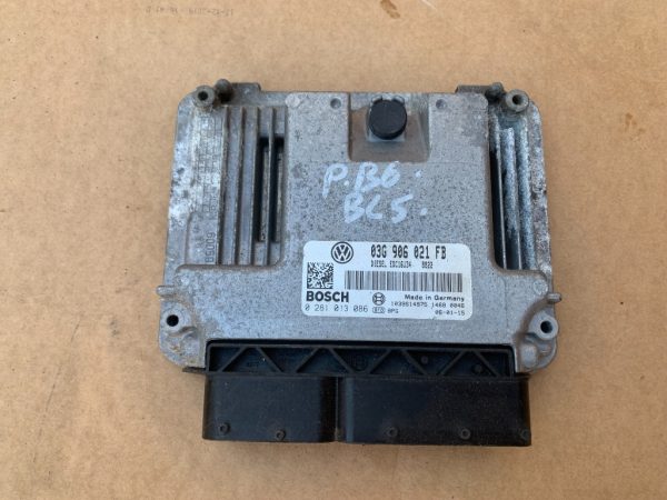 Calculator motor ECU VW Passat B6 1.9 tdi BLS 03G906021FB 03G 906 021 FB - Dezmembrari Auto