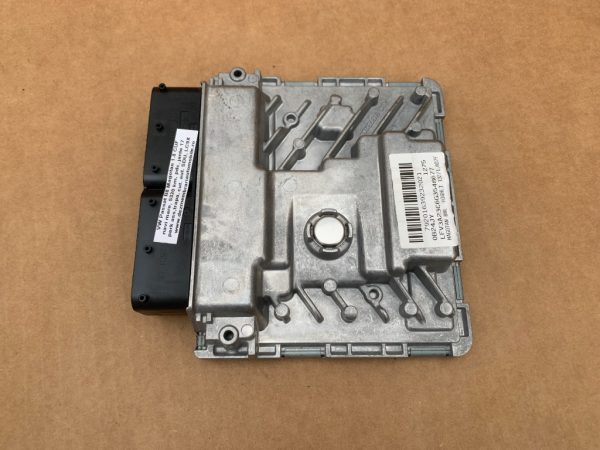 Calculator motor ECU VW Passat B8 1.8 tsi 06K907425D 06K 907 425 D - Dezmembrari Auto