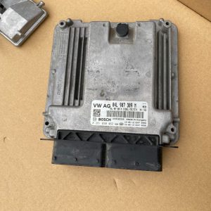 Calculator motor ECU VW Passat B8 2.0 tdi DFC 04L907309M 04L 907 309 M - Dezmembrari Auto
