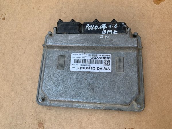 Calculator motor ECU VW Polo 9N 2007 1.2 BME 03E906023D 03E 906 023 D - Dezmembrari Auto