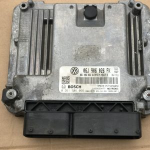 Calculator motor ECU VW Tiguan 2.0 tsi 06J906026FK 06J 906 026 FK - Dezmembrari Auto