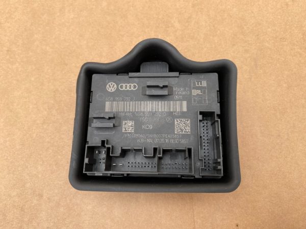 Calculator usa dreapta fata Audi A6 C7 2016 4G8959792J 4G8959792G la 0 km - Dezmembrari Auto