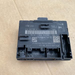 Calculator usa dreapta VW Golf 7 5Q0959592 5Q0 959 592 5Q0959592A 5Q0 959 592 A - Dezmembrari Auto