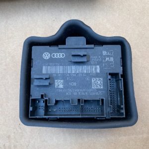 Calculator usa stanga fata Audi A6 C7 2016 4G8959793G 4G8959793J la 0 km - Dezmembrari Auto