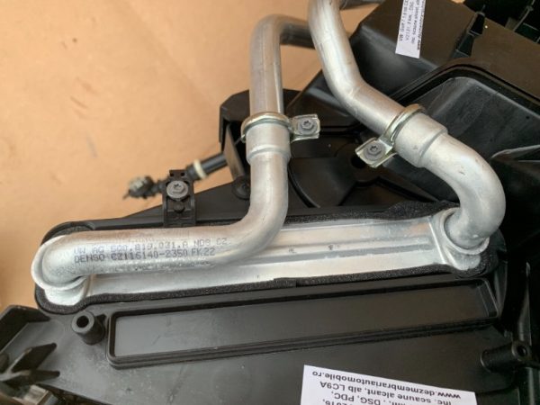 Calorifer caldura VW Golf 7 1.6 tdi 5Q0819031A 5Q0 819 031 A la 0 km DENSO - Dezmembrari Auto