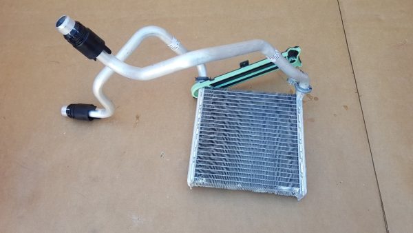 Calorifer radiator habitaclu VW Golf 7 5Q0819031B 5Q0 819 031 B VALEO - Dezmembrari Auto