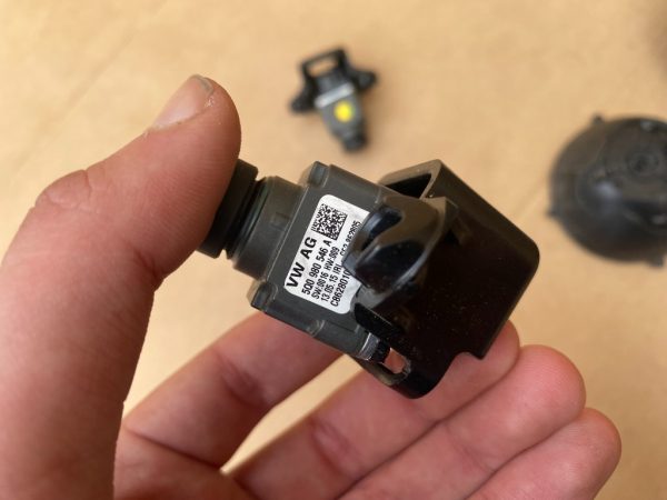 Camera oglinda VW Passat B8 360 grade 5Q0980546A 5Q0 980 546 A - Dezmembrari Auto - imagine 2