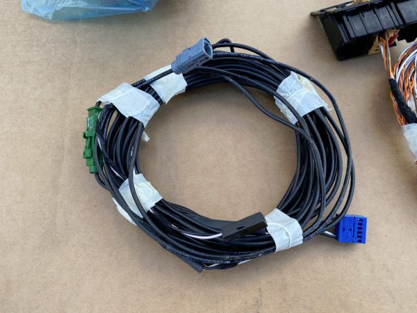 Camera marsarier HIGHLINE VW Passat B8 la 0 km cu cablaj 3G0 827 469 AQ - Dezmembrari Auto - imagine 4