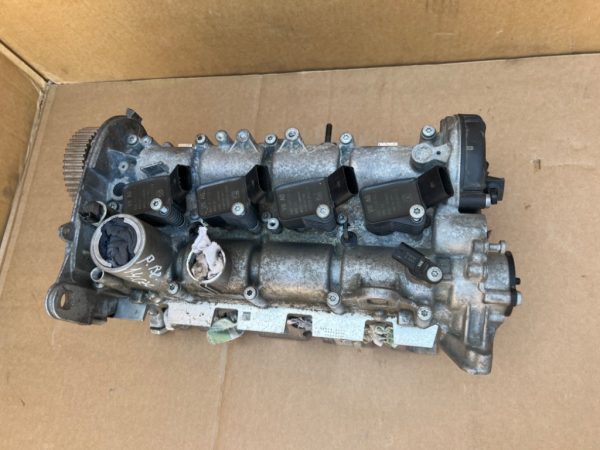 Capac axe cu came VW Passat B8 1.4 tsi CZC CZCA 04E103469CC 04E 103 469 CC - Dezmembrari Auto