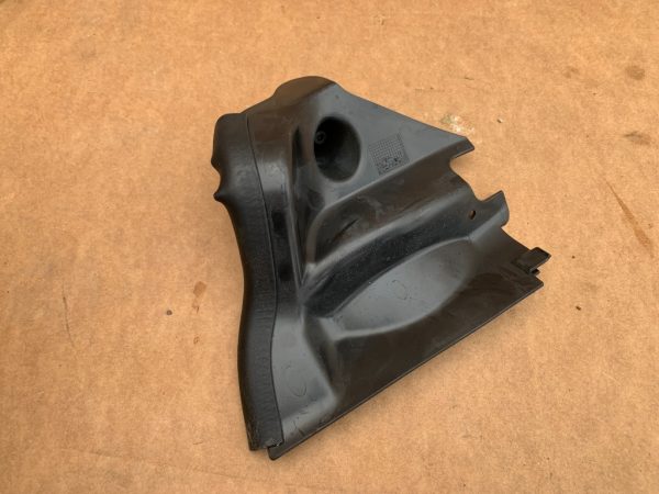 Capac baterie VW Transporter T6 2021 7LA915437 7LA 915 437 - Dezmembrari Auto