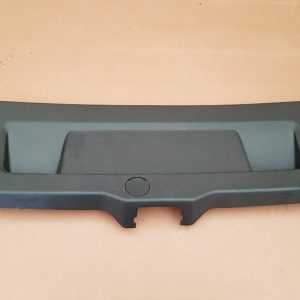 Capac capota spate VW Jetta 2017 5C6867605A 5C6 867 605 A - Dezmembrari Auto