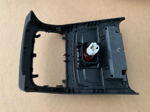 Capac cotiera Audi A4 B8 8K0864376 8K0 864 376 - Dezmembrari Auto - imagine 2