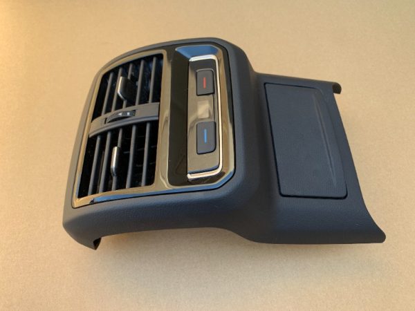 Capac cotiera cu climatronic si grile ventilatie VW Passat B8 3G0907049D 3G0857100H - Dezmembrari Auto
